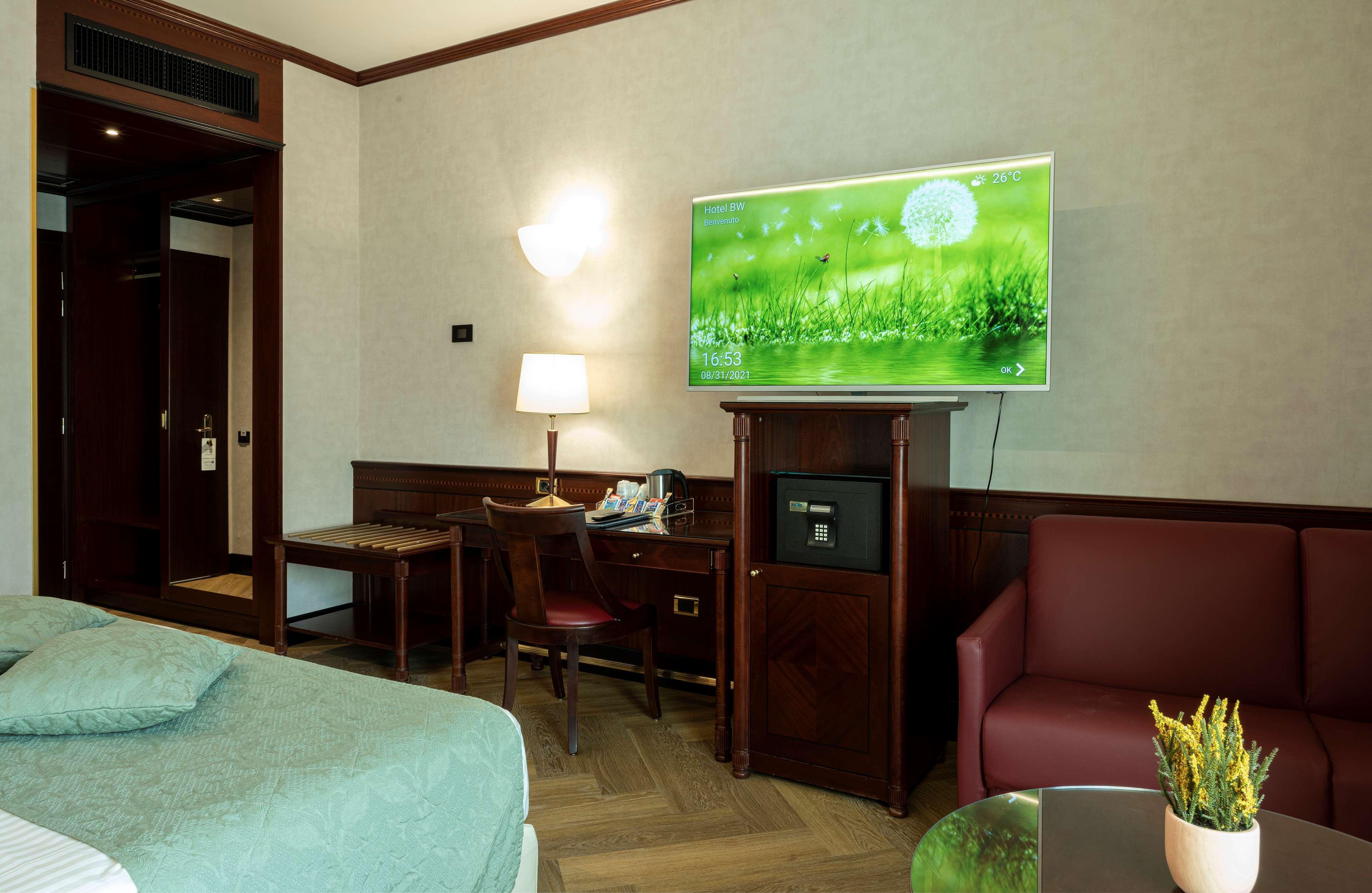 Antares Concorde, Signature Collection Hotel 4*